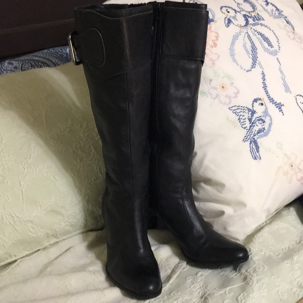 Antonio Melani black leather boots
